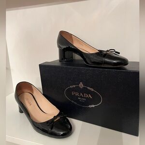 Prada Black shoes size 40
